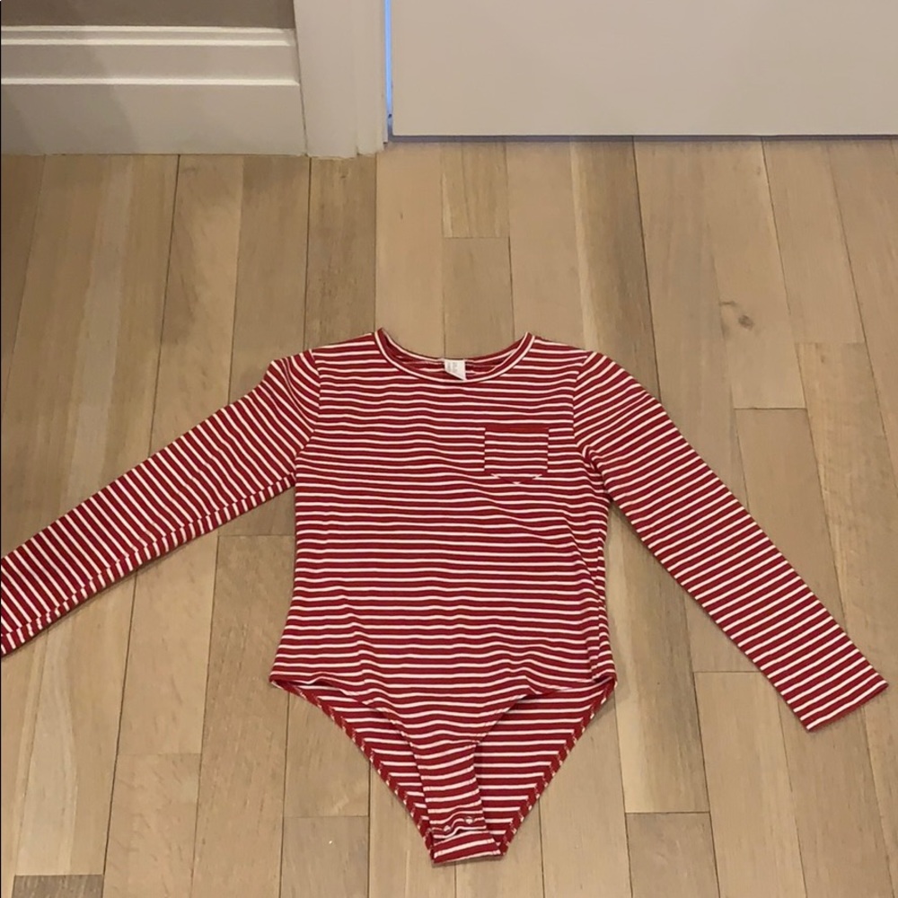 Girls bodysuit size 9/10